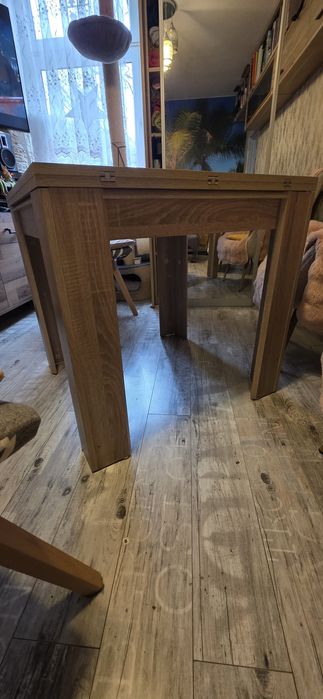 Stół,  dąb  sonoma 80x80 rozkładany  do 160cm)