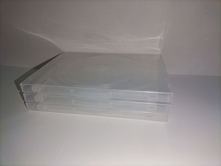 Puste pudełka na 4 płyty DVD