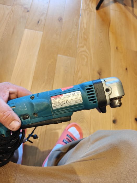 Makita DA3010F – wiertarka kątowa 450W, stan bardzo dobry, Made in Japan