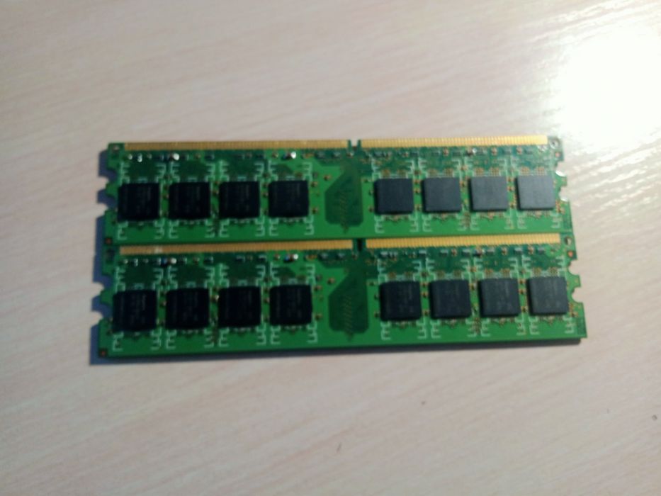 Оперативна пам'ять DDR2 2×1gb