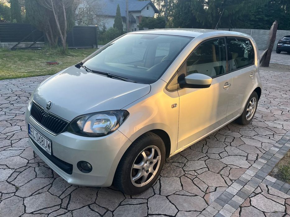 Skoda Citigo Ładne miejskie autko - bardzo ekonomiczne :) niski przebieg