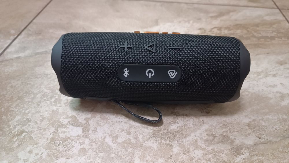 Колонка JBL Flip 7 не оригинал.