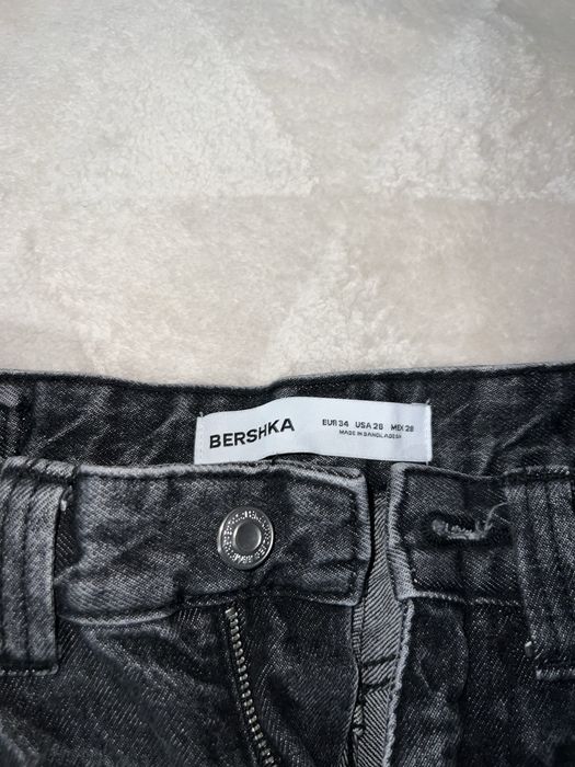 Жіночі Джинси Bershka.