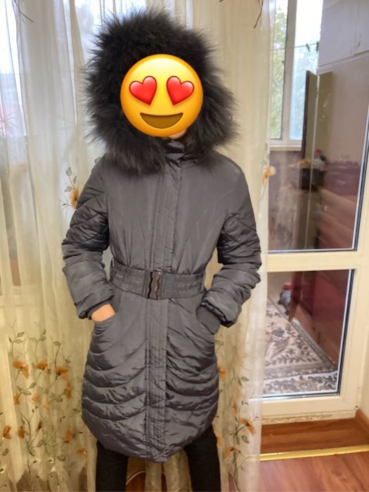 Продам зимниее пальто для  девочки
