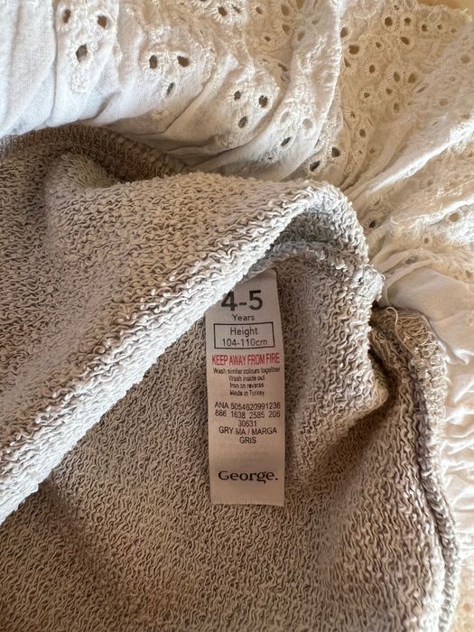 szara bluzka z koronką George