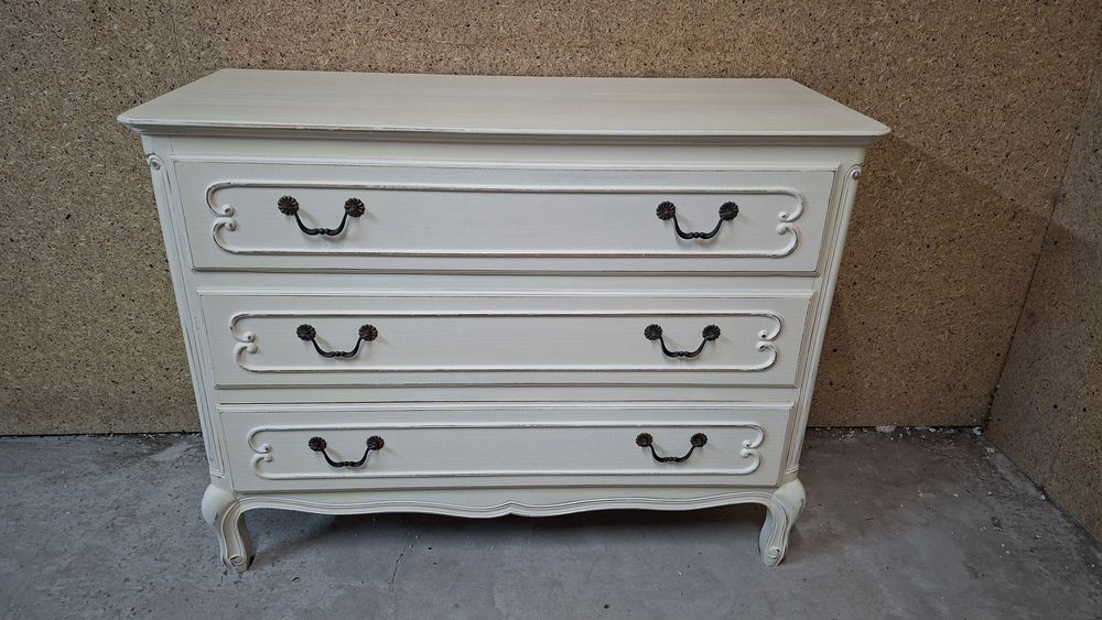 Komoda ludwikowska Shabby Chic przecierana