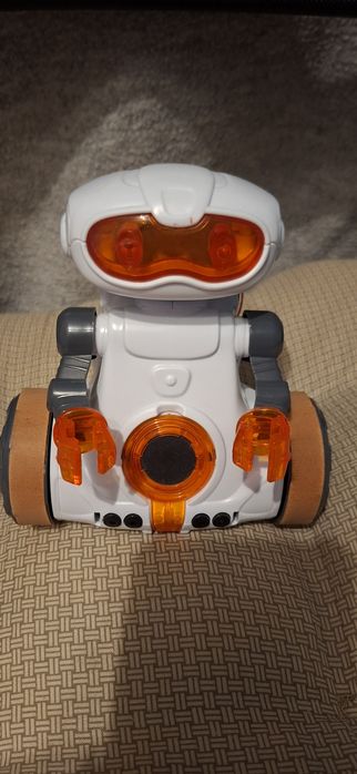 Robot Mio naukowa zabawa
