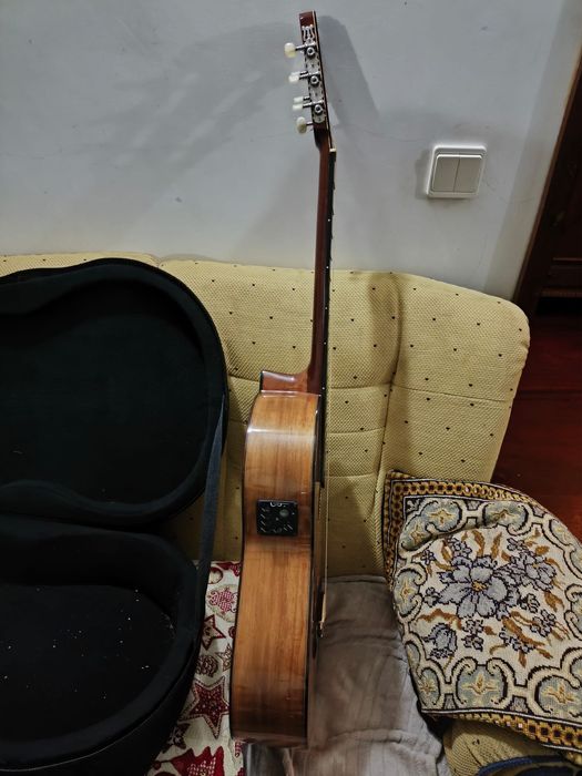 Guitarra APC Antonio Carvalho modelo 506