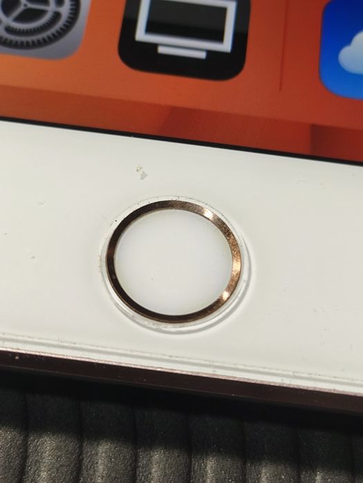 Купи собі iPad Pro A1674 (32 ГБ, Wi-Fi + LTE) вигідно!