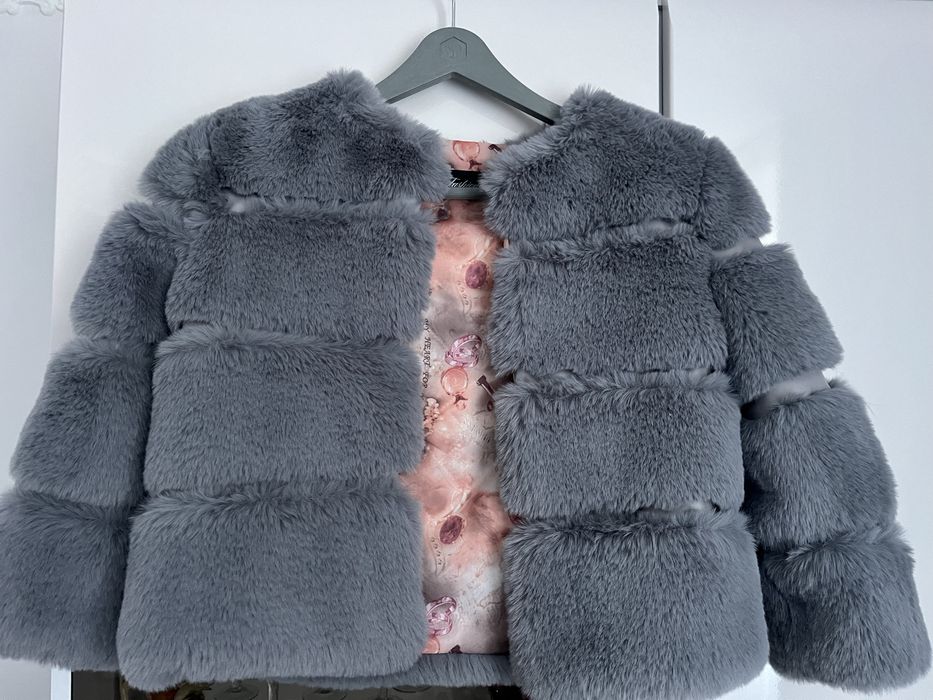 Шубка для дівчинки