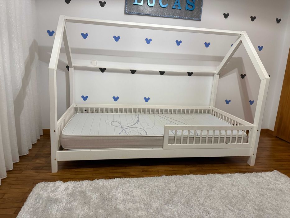 Cama Montessori com colchão