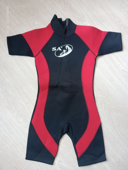 гідрокостюми для пірнання