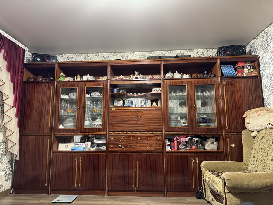 Віддам безкоштовно ! Меблева стінка, тільки самовивіз