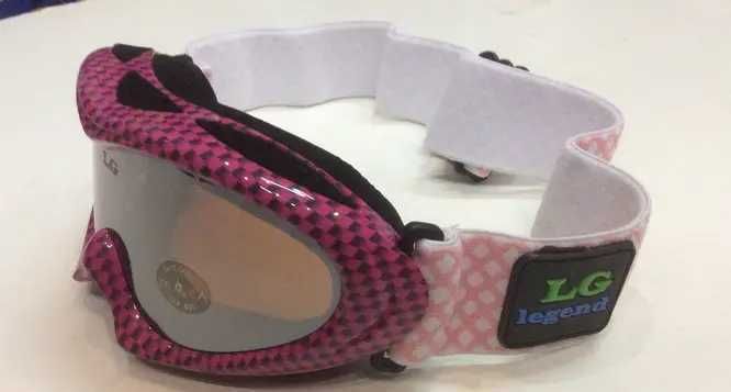 Детские горнолыжные очки — с зеркальными линзами и антифогом