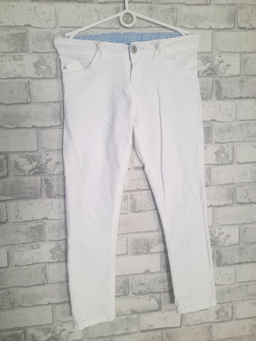 Białe jeansy 7/8 XS / S