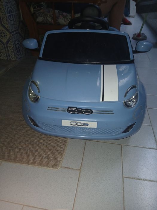Carro de criança484245278126909440