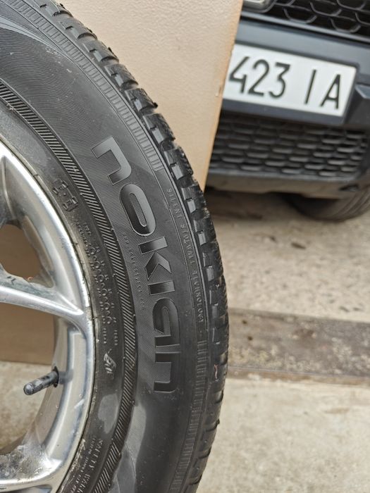 Шина Nokian 215/65/R16