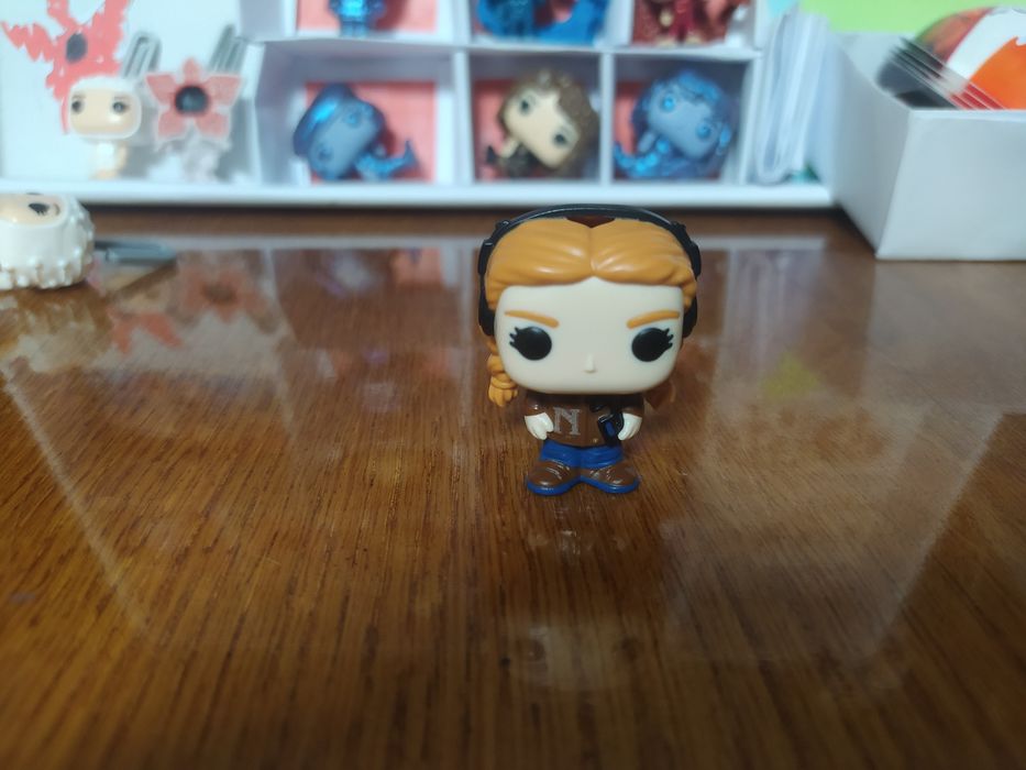 Фігурки дивні дива kinder JOY