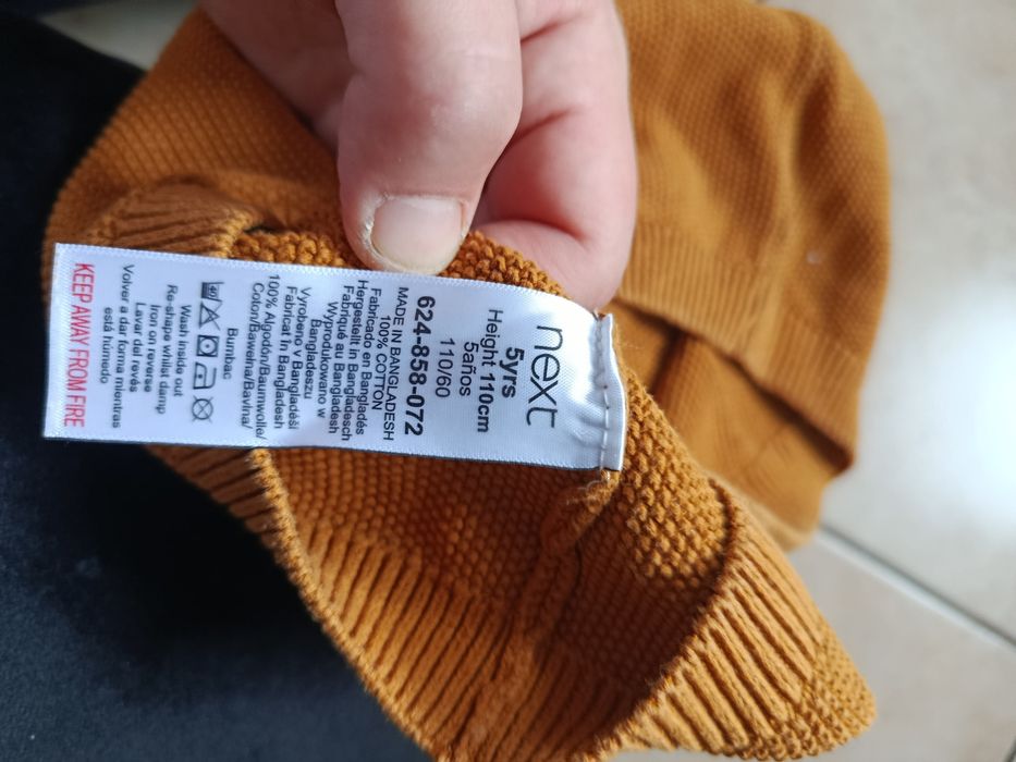 Sweterek chłopięcy 110 Next
