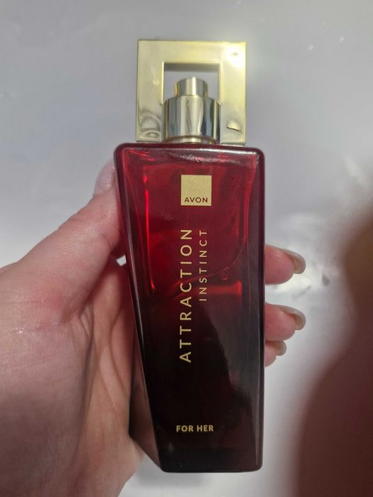 Perfum firmy Avon