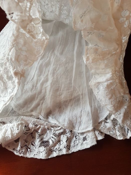 Sukienka tunika koronkowa