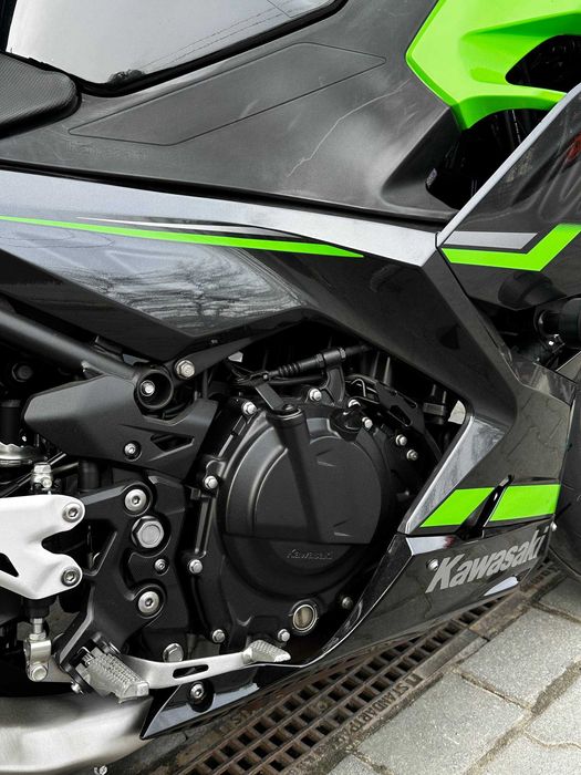 Мотоцикл KAWASAKI NINJA 400-2019