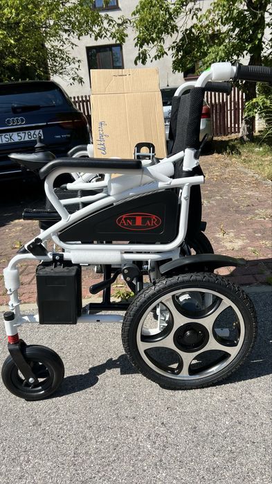 NOWY Wózek inwalidzki elektryczny ANTAR AT52304