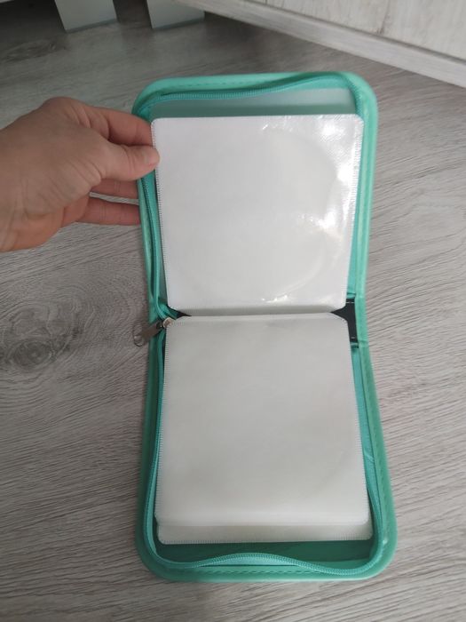 etui na płyty CD, DVD