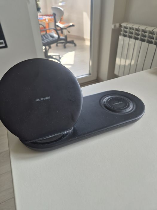Продам беспроводное зарядное устройство Samsung