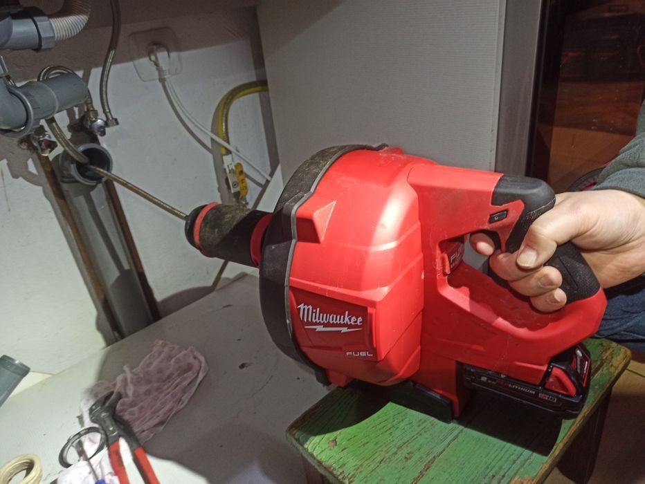 Hydraulik uslugi.  Drobne naprawu. Udrażnianie kanalizacji.