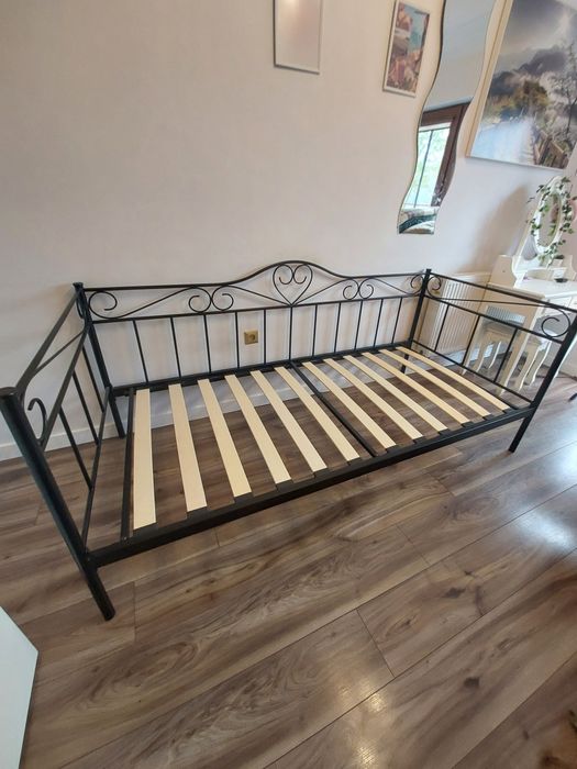 Łóżko metalowe dla dziewczynki