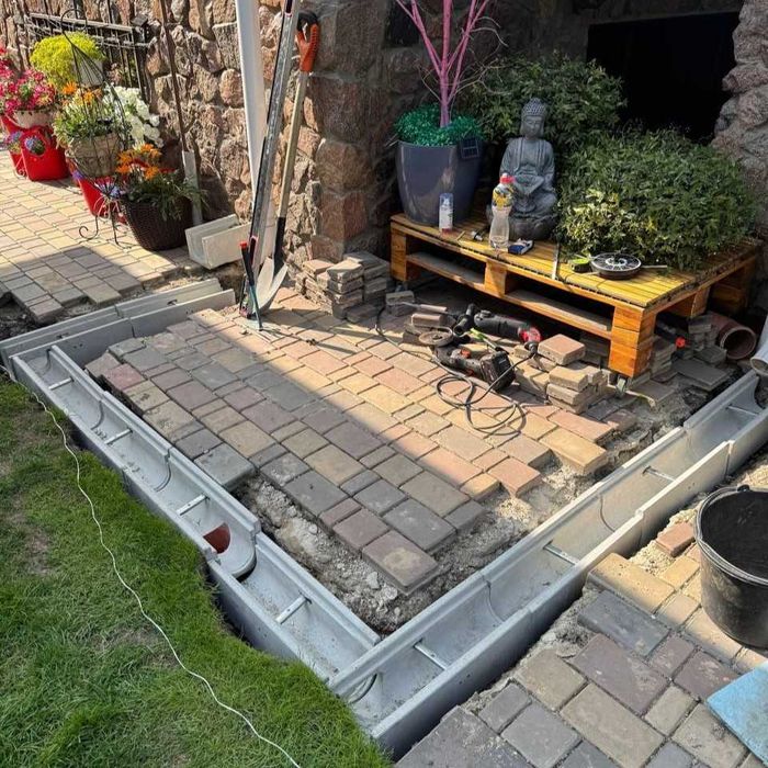 Бетонні лотки з чавунною решіткою різних розмірів з доставкою