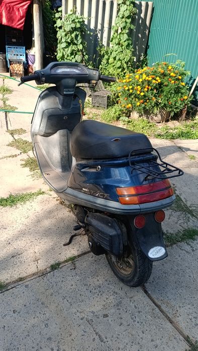 Honda Tact AF-24 stand-up