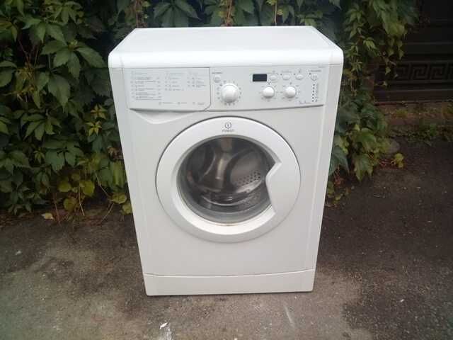 за 4500 Стиральная машина Indesit IWSD 5105.Рабочая доставка гарантия