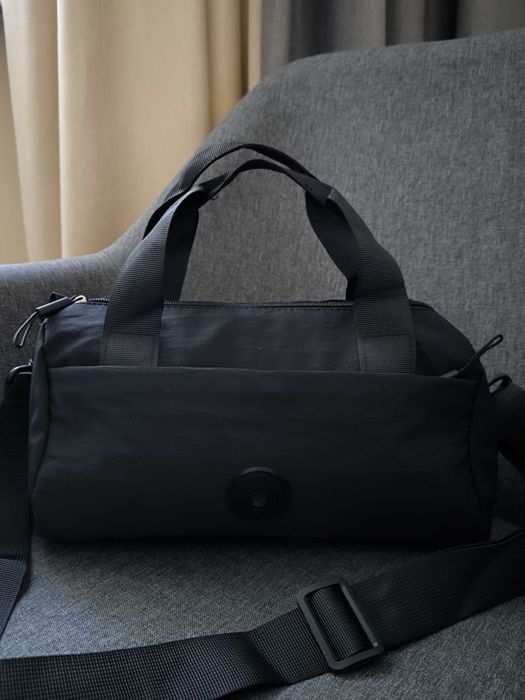 Зручна невеличка спортивна сумка