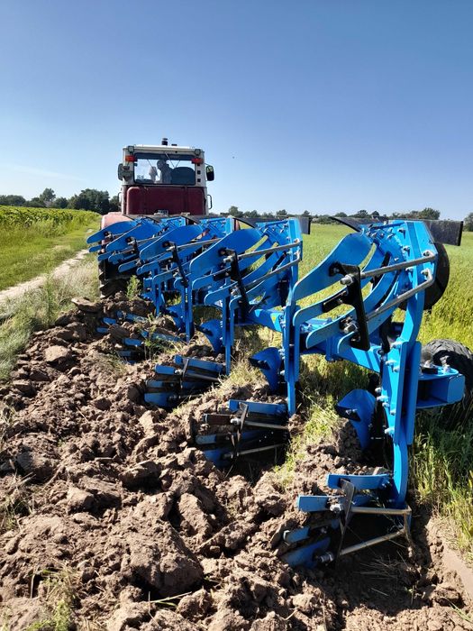 Навісний плуг 4-х корпусний LT Scout 3+1