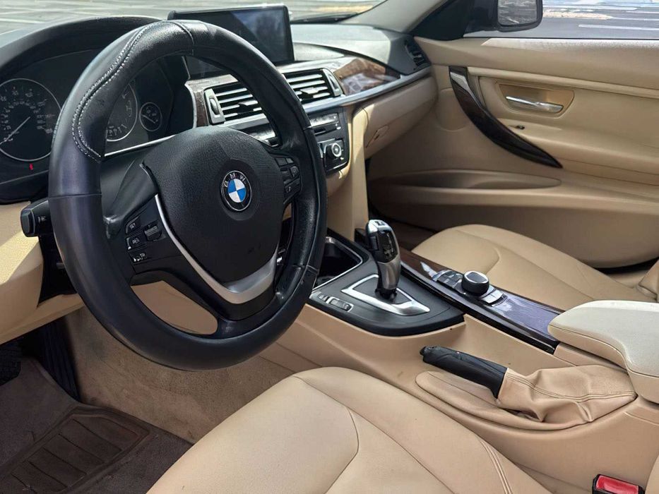 BMW 3 Series 328i      2015