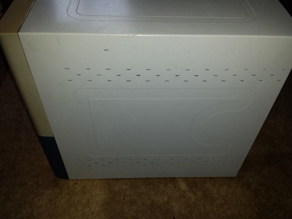 Корпус для старого компьютера, пк,pc в отличном состоянии!