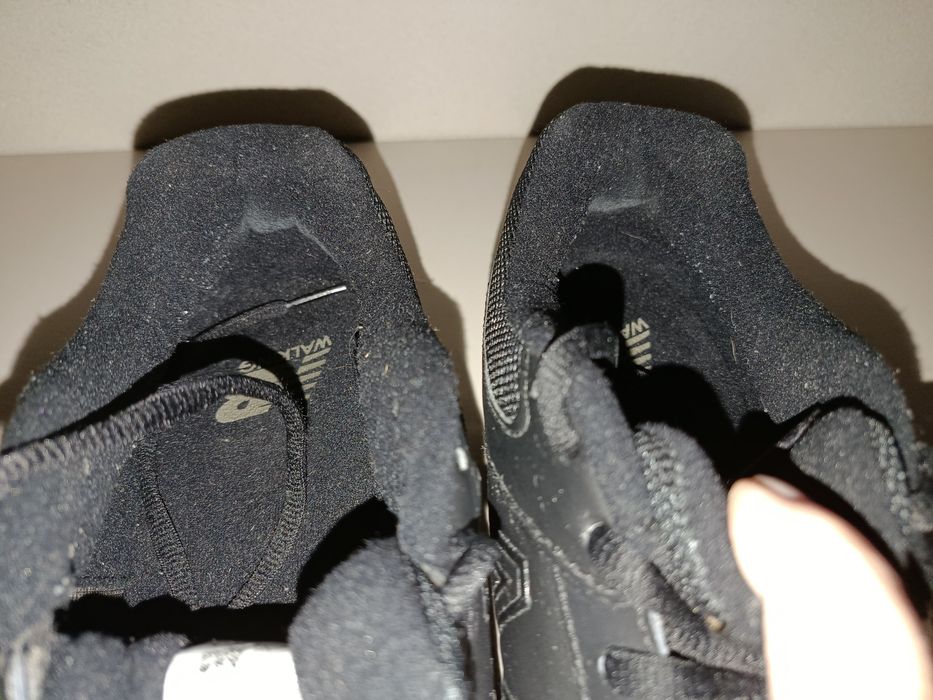 New Balance nr 44--28 cm