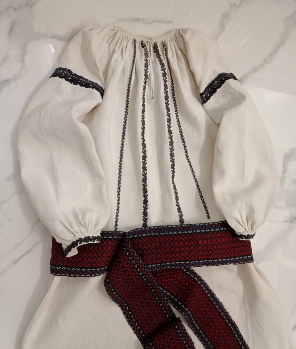 Старовинна сорочка вишита Давня вишиванка Автентична жіноча сорочка