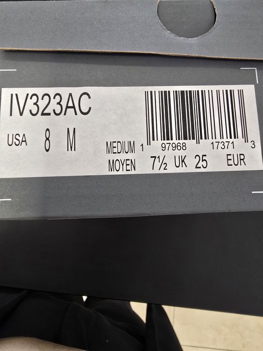 Vendo sapatilhas New Balance criança novas