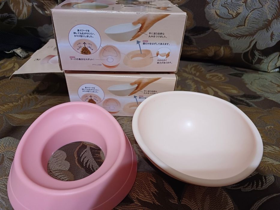 Наклонная миска для кормления домашних животных