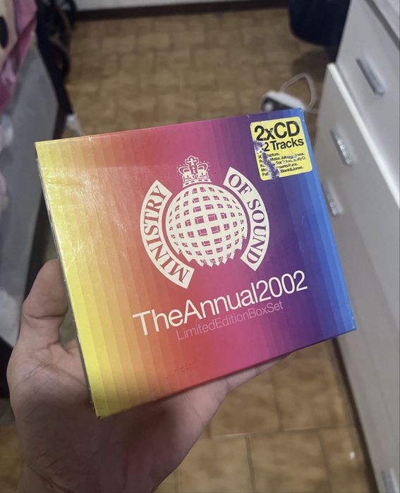 The Annual 2002 Limited Edition Box Set