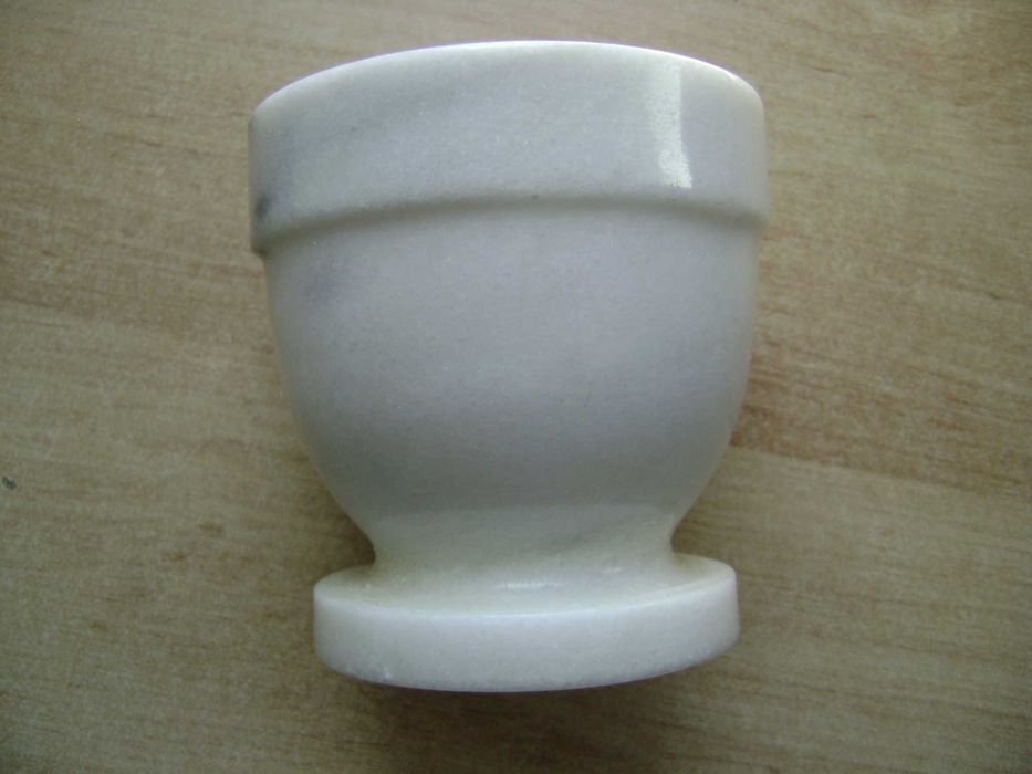 Starocie z PRL - Moździerz z marmuru = 10,5 cm średnicy