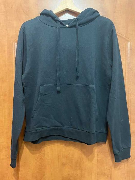 Bluza czarna z kapturem kangurek