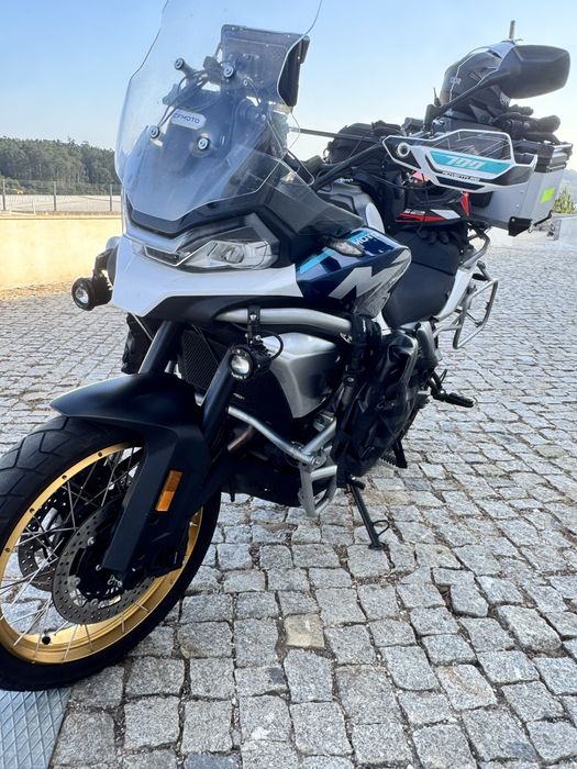 CFMoto 700MT ADV 2025