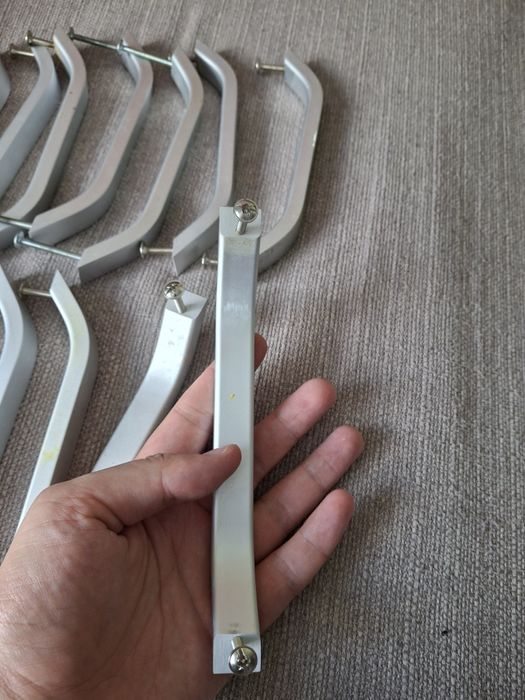 Ручки меблеві, кухонні