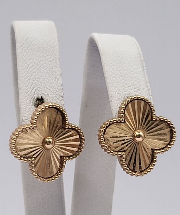 Золоті сережки 585