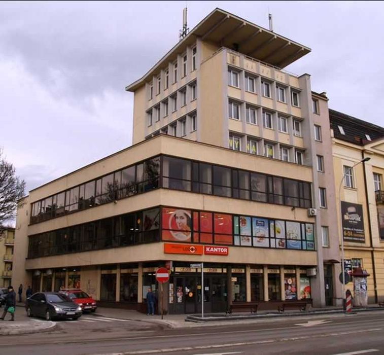 Wynajmę pomieszczenia biurowe w centrum Jarosławia.