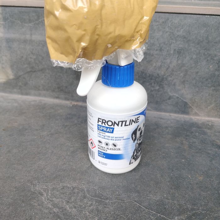 Frontline spray na pchły i kleszcze dla psów i kotów
